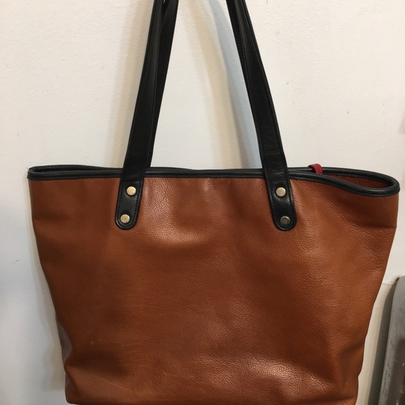 Laudi Vidni Leather Handbag - Picture 2 of 16